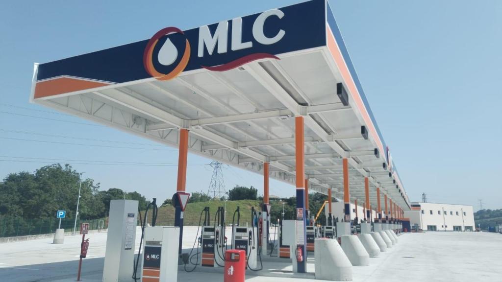 Imágenes de la nueva estación de servicio de MLC en Urnieta.