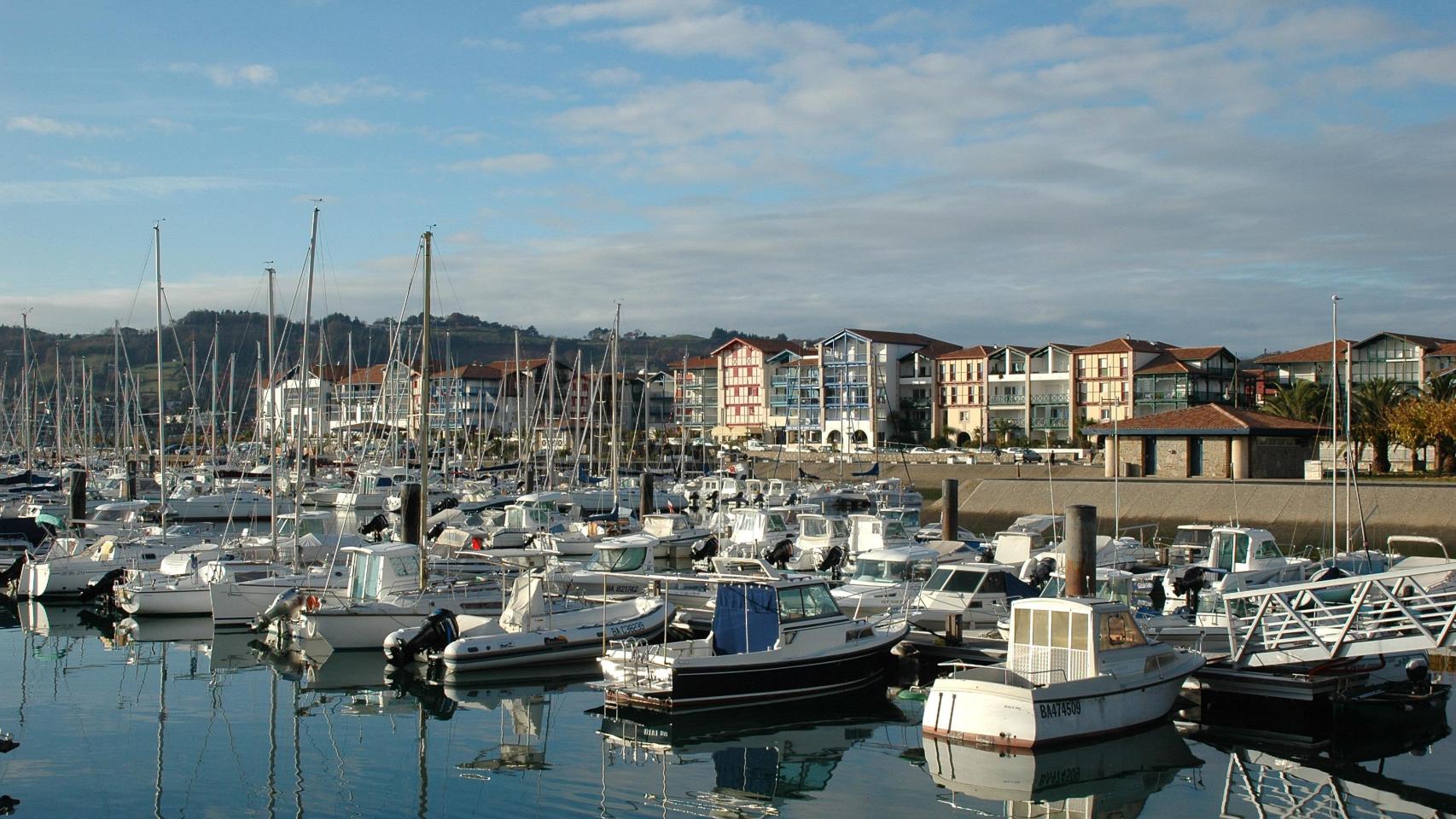 El pueblo más bonito que hace frontera entre Euskadi y Francia / Viquipèdia