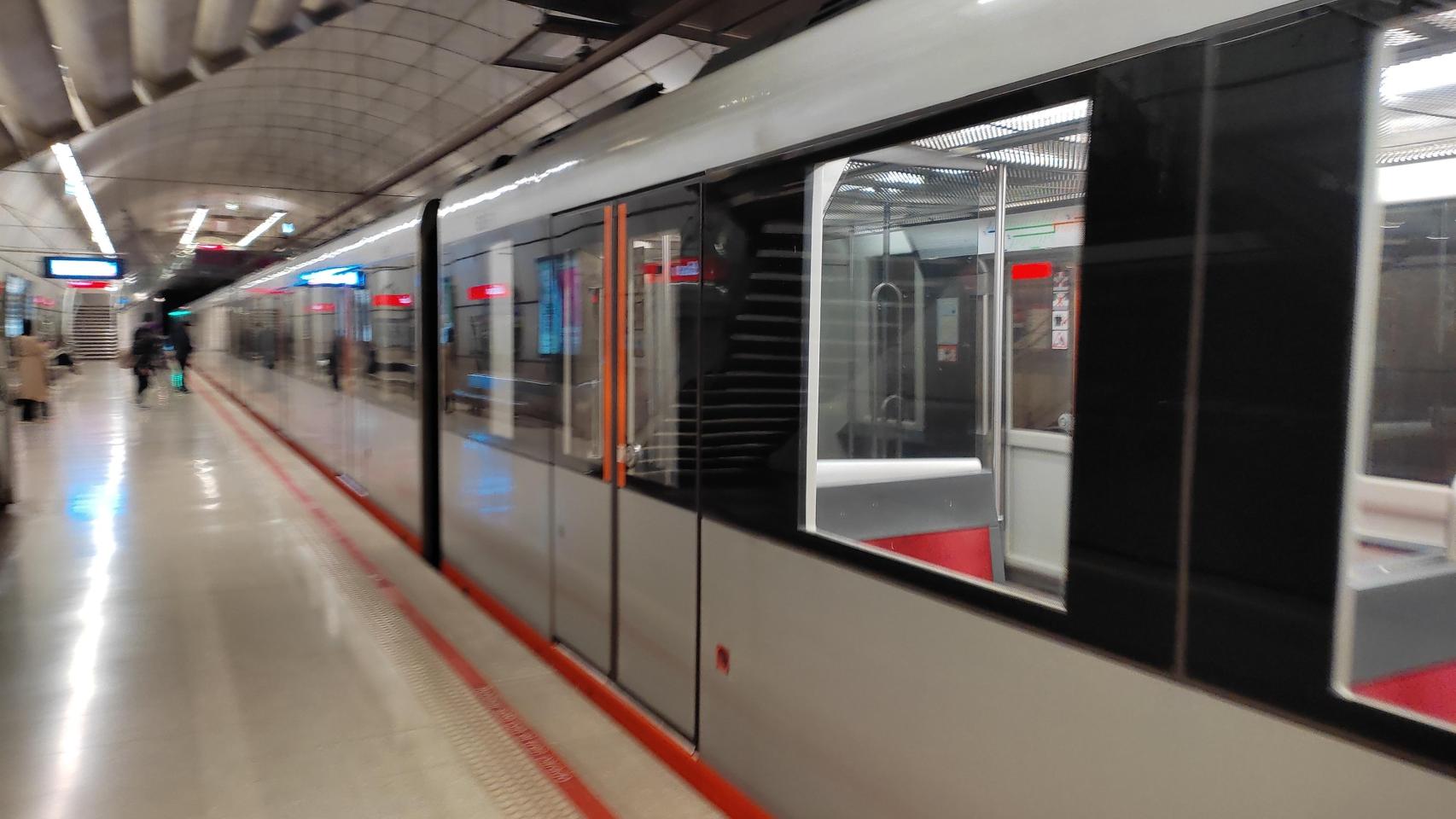 Metro Bilbao.