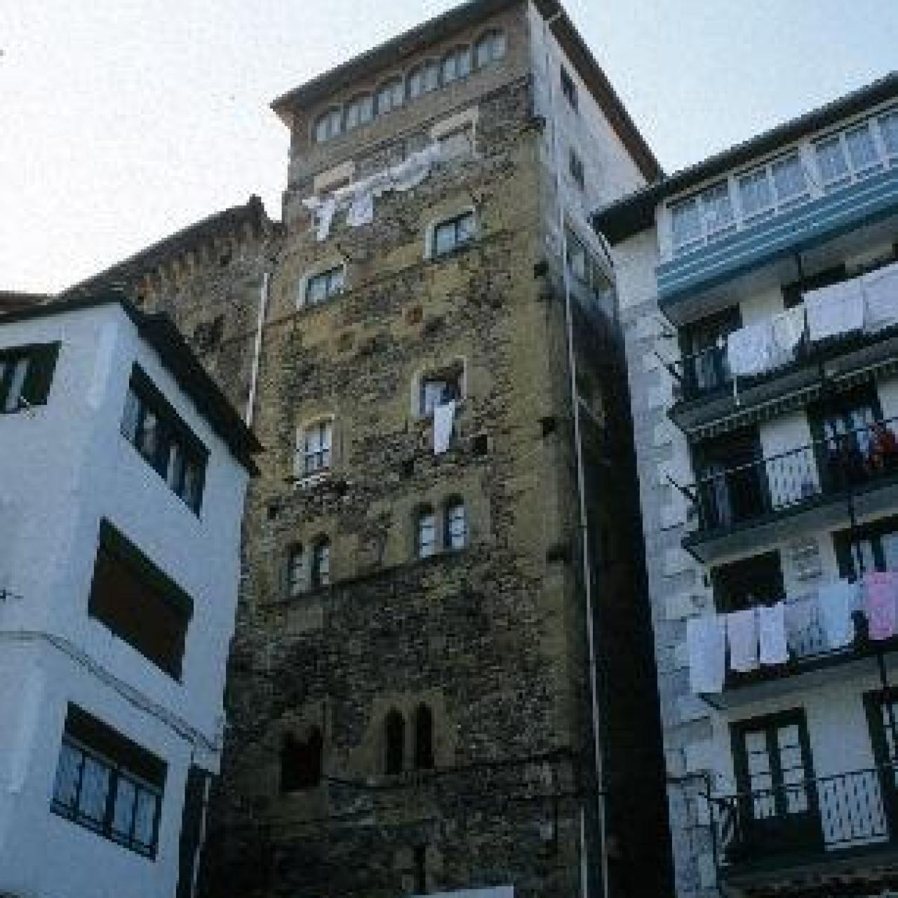 Torre de Berriatua, Mutriku / Antxon Aguirre Sorondo (eusko-ikaskuntza)