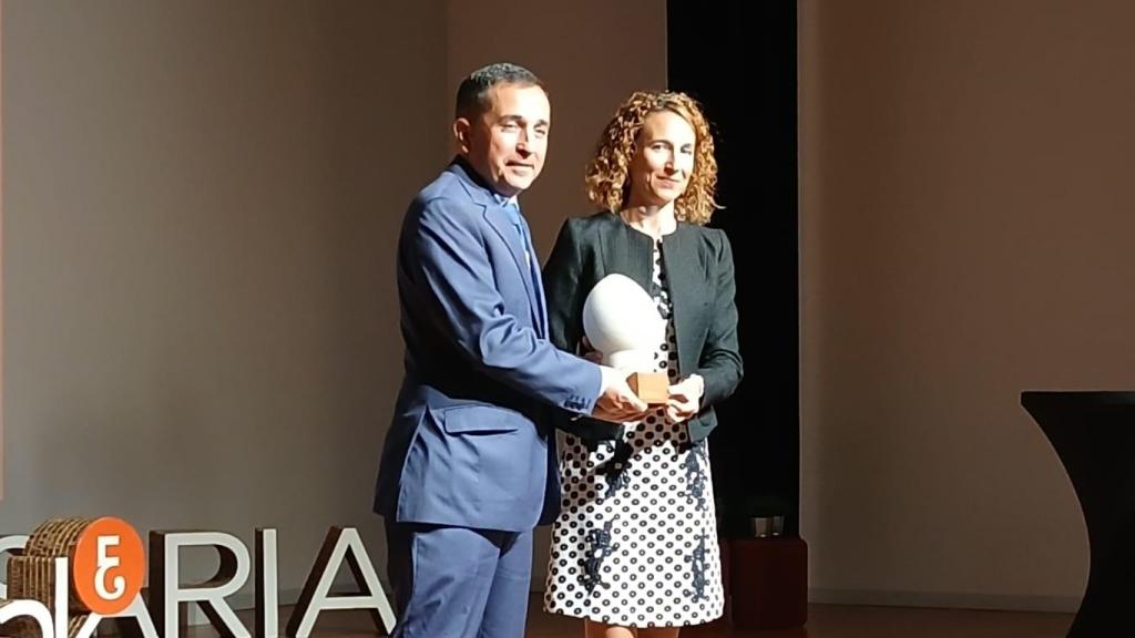 Sagredo recibe el premio Ekonomistak Saria