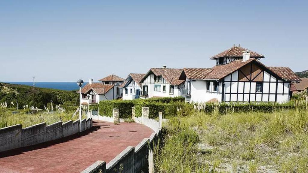 En esta zona de especial protección se llevaba décadas queriendo construir aunque la ley no lo permitiera.