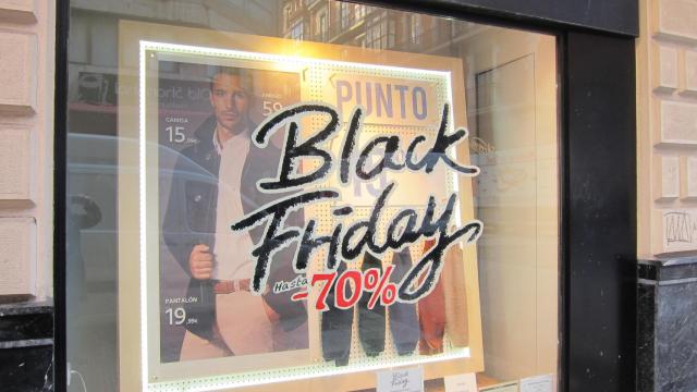 El pequeño comercio dice que no puede igualar los descuentos agresivos en el Black Friday