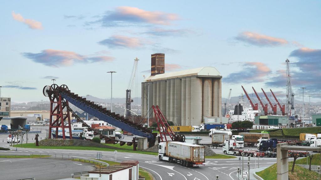 Imagen del Puerto de Bilbao, principal puerta de entrada y salida del comercio con Estados Unidos