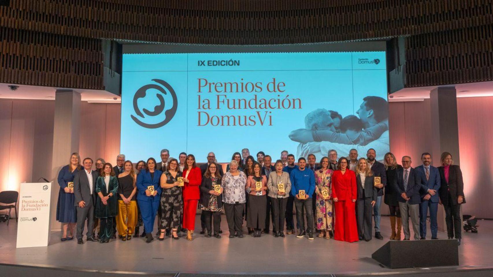 La Fundación DomusVi galardona a entidades comprometidas socialmente y a Gemma Cuervo por su trayectoria profesional