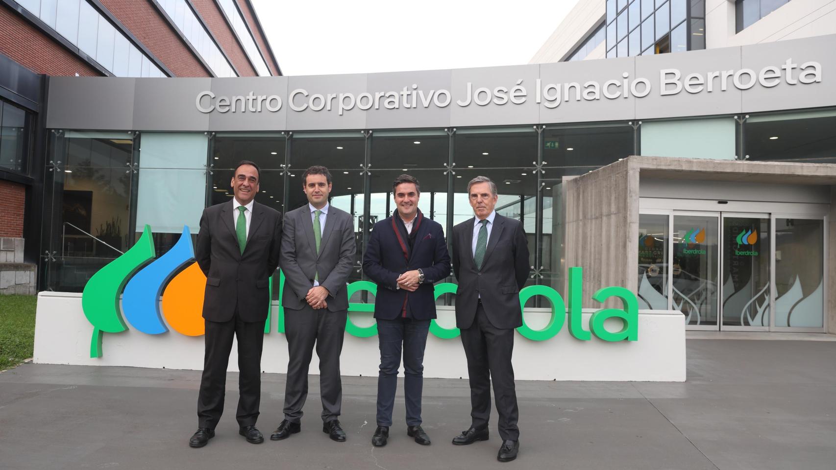 Mikel Jauregi visita la sede central de I-DE en Bilbao