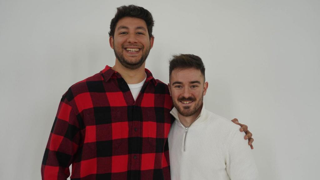 Gonzalo Apoita y Josu Basterra, jóvenes que han participado en el programa 3R Gaztea de la Diputación de Bizkaia / P. Oribe