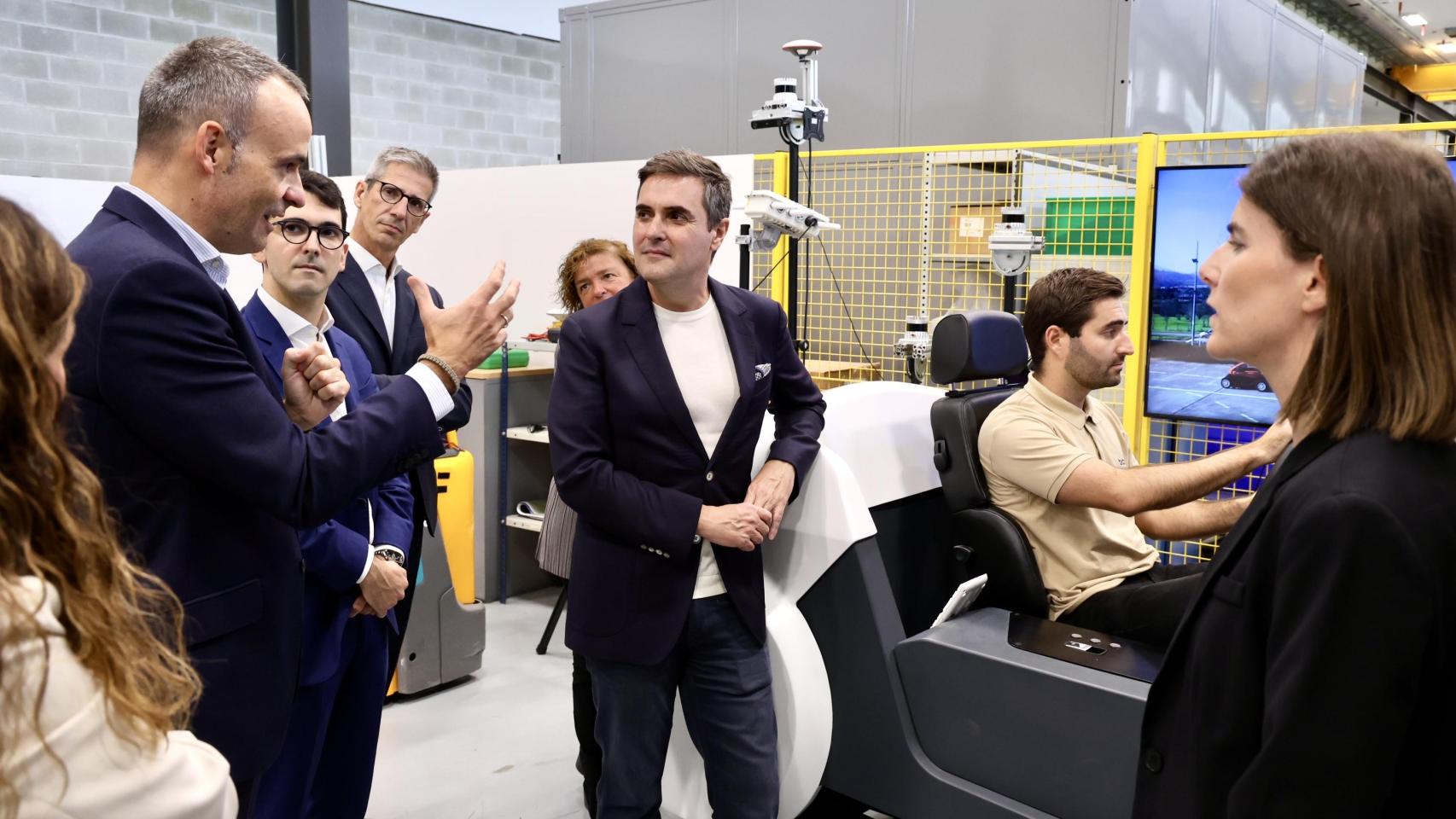 El consejero de Industria, Mikel Jauregi, en una visita a Tecnalia, uno de los grandes impulsores de tecnología para el hidrógeno / Irekia