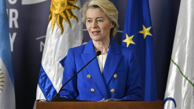 La presidenta de la Comisión Europa, Ursula von der Leyen, en una intervención respecto a Mercosur a 6 de diciembre de 2024 en Montevideo (Uruguay)