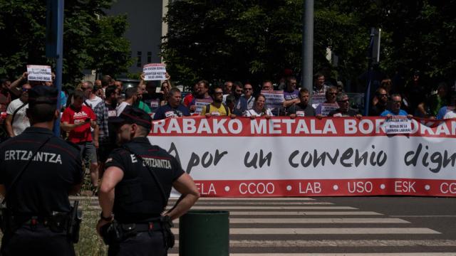 Sindicatos del Metal de lava en una concentracin por el nuevo convenio. / EFE