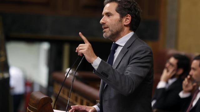 El diputado del PP, Borja Semper interviene en el primer pleno del Congreso de la XV Legislatura  / JUAN CARLOS HIDALGO - EFE