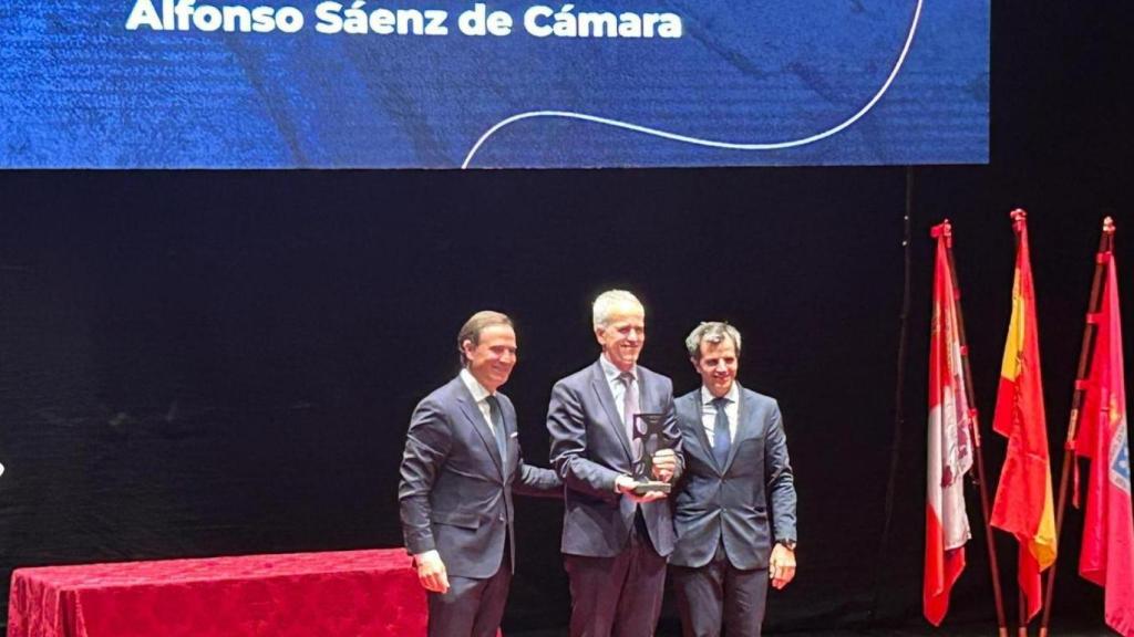 El director de Udapa, Alfonso Sáenz de Cámara, recibe el Premio Nacional de La Patata