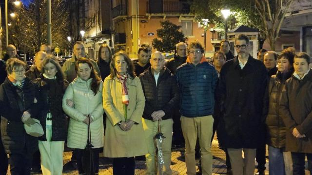 Ofrenda floral en memoria de Ramón Díaz, asesinado por ETA en Donostia / EP