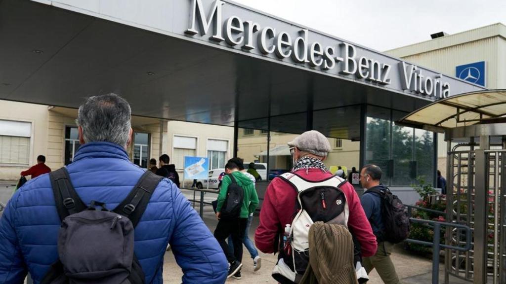 Trabajadores de Mercedes Vitoria