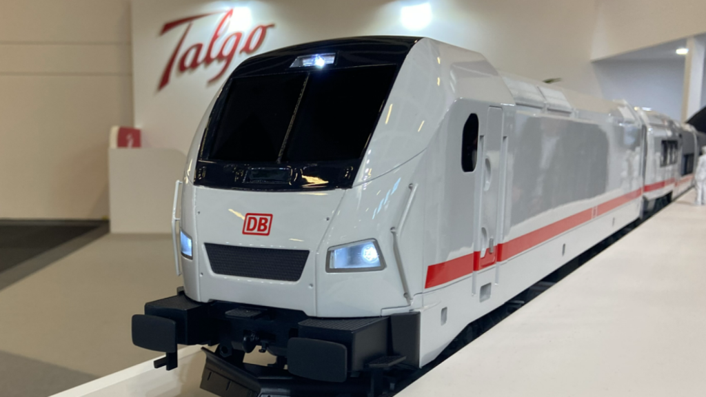 Una maqueta de Talgo.