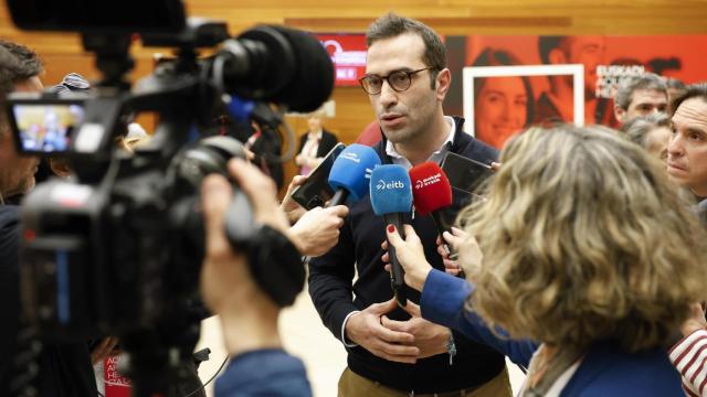 Carlos Cuerpo, a su llegada al 10º Congreso del PSE-EE, en el Kursaal.