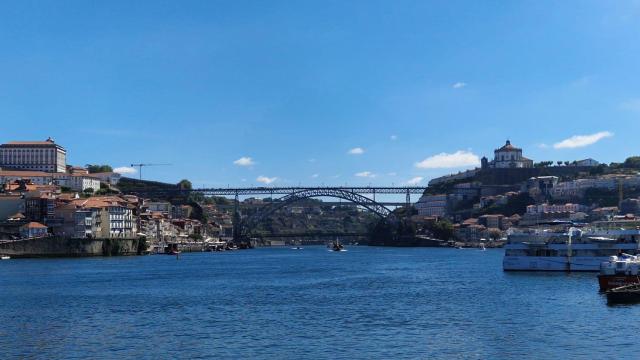 Porto y Vila Nova de Gaia, frente a frente pero no enfrentadas / A. VIRI