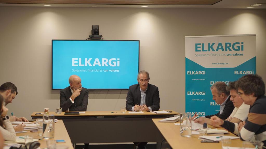 Lander Arteche y Zenón Vázquez, en la rueda de prensa de Elkargi