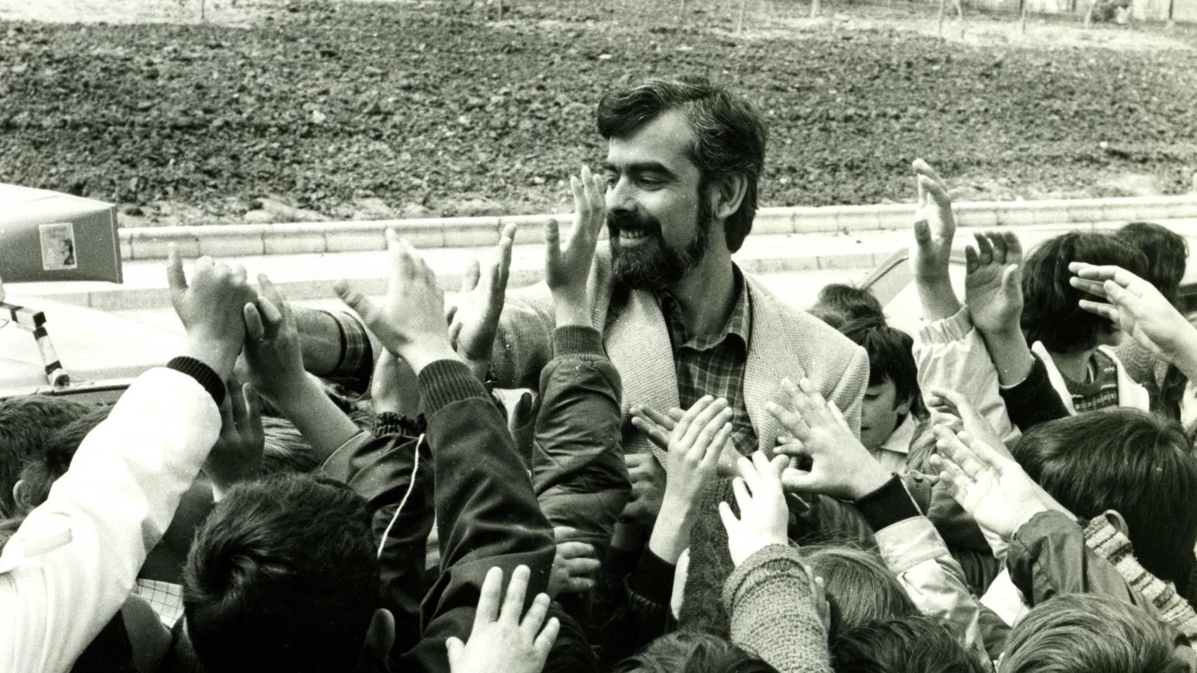 El exvicelehendakari y entonces portavoz del PSE en el Parlamento vasco, Fernando Buesa, asesinado por ETA el 22 de febrero del 2000