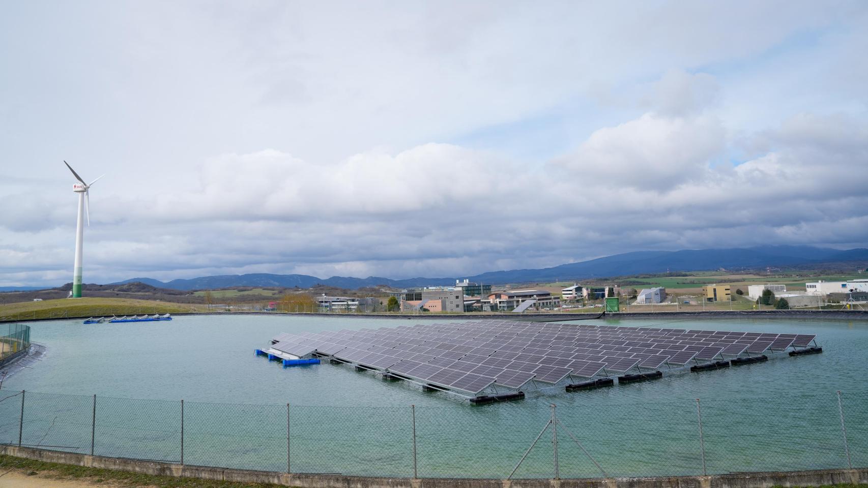 El promotor del primer parque solar flotante vasco ya estudia más proyectos en Euskadi