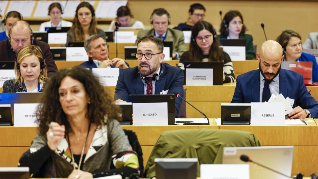 El consejero de Vivienda y Agenda Urbana del Gobierno Vasco, Denis Itxaso, participa como ponente en una jornada organizada por la Comisión de Desarrollo Regional (REGI) y la Comisión de Empleo y Asuntos Sociales del Parlamento Europeo