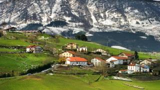 Parece Suiza pero está en Euskadi, el precioso rincón vasco de ensueño que conquistó a Alfonso XIII: "Grandes montañas"