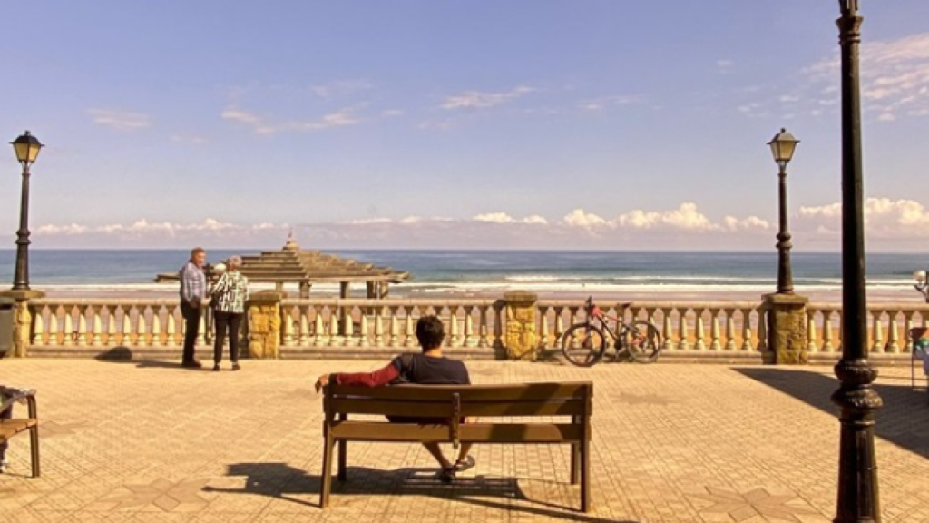 El precioso paseo de Zarautz.