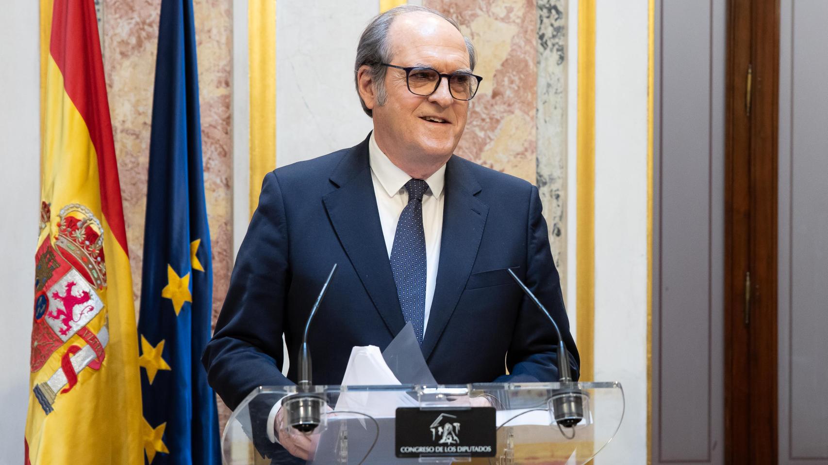 El Defensor del Pueblo, Ángel Gabilondo, en el Congreso de los Diputados.