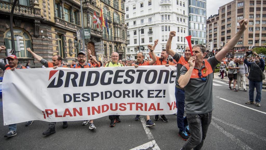 Los trabajadores de Bridgestone en una manifestación el pasado 1 de mayo