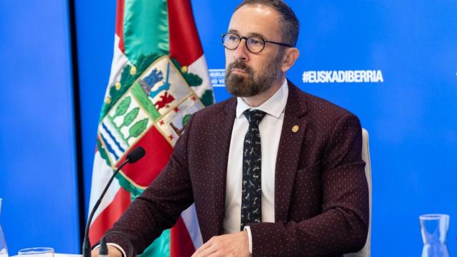 El consejero de Vivienda, Denis Itxaso.