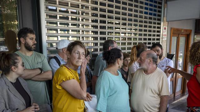 Afectados por el cierre inesperado de la agencia de viajes / EFE