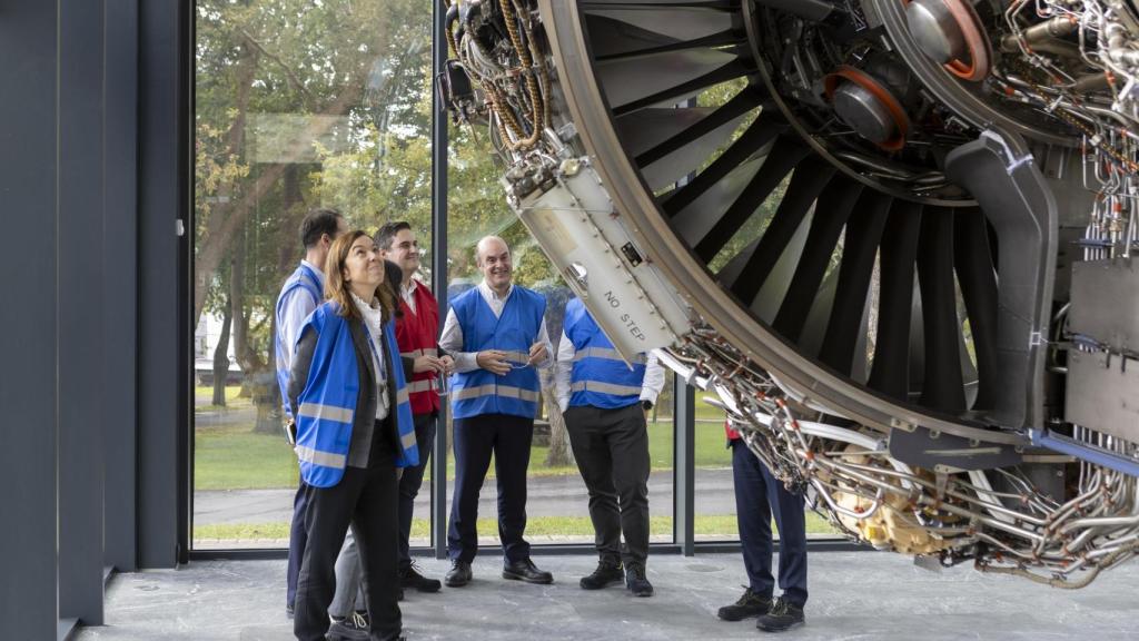 Visita del consejero Mikel Jauregi a ITP Aero / Irekia
