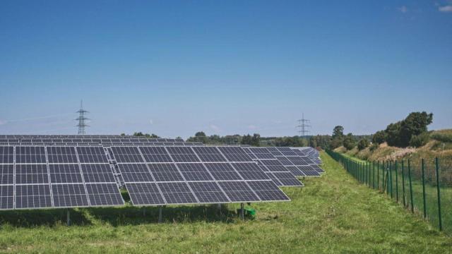 España precisará incorporar entre 3.900 y 5.700 nuevos profesionales en el medio plazo para lograr la transición energética