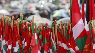 Ikurriñas para un acto del Aberri Eguna.