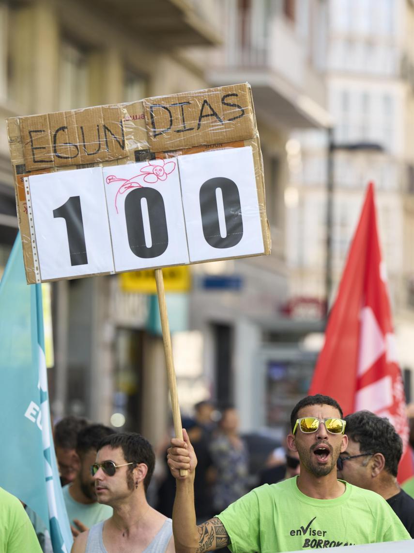 Los trabajadores de Enviser se manifiestan tras más de 100 días de huelga