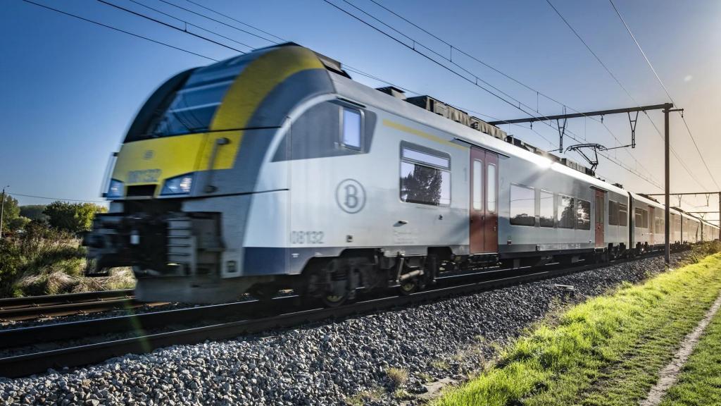 Un tren de CAF en una foto de archivo