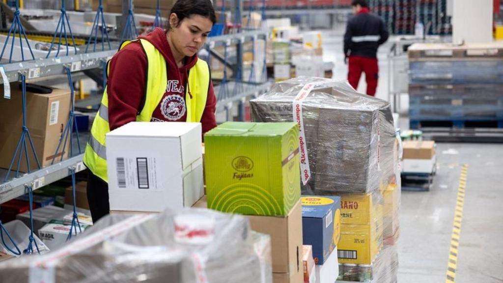 Imagen de archivo de una mujer trabajadora