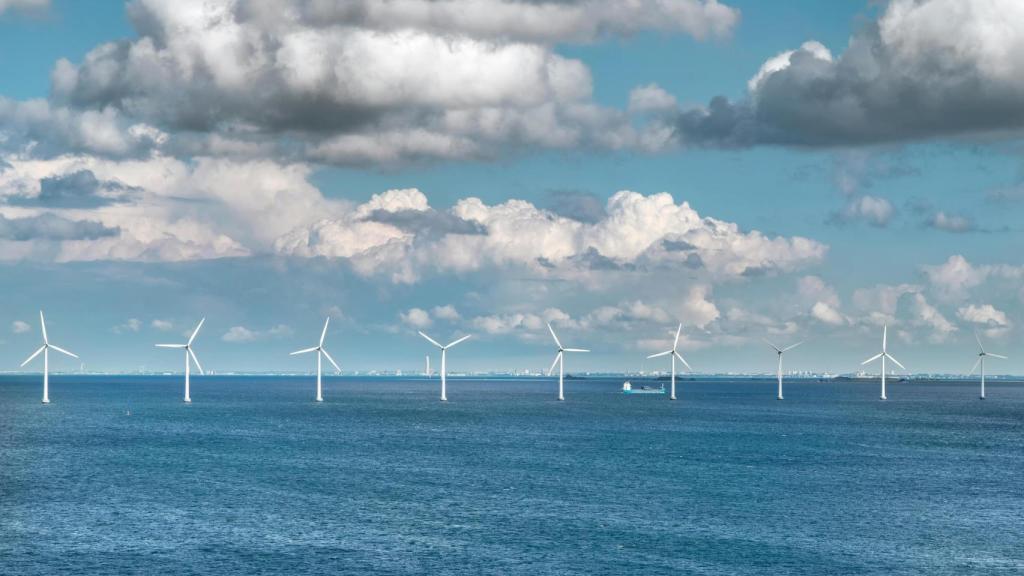 La eólica marina está en boga en otros países.