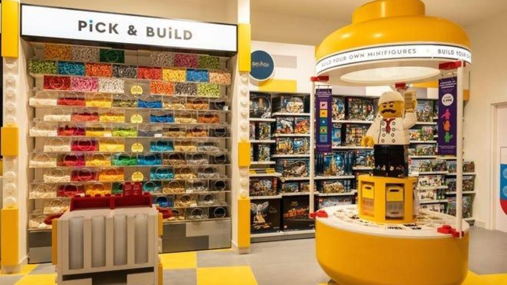 LEGO Store Detail / LEGO