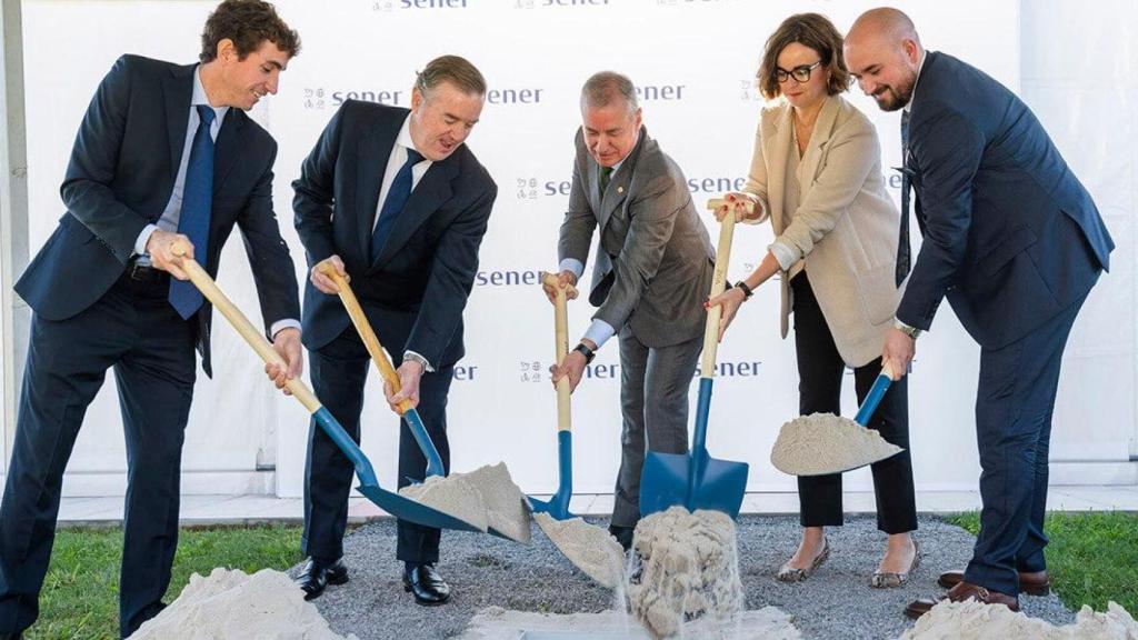Acto de inicio de las obras de la nueva planta de Sener en Zamudio en 2023