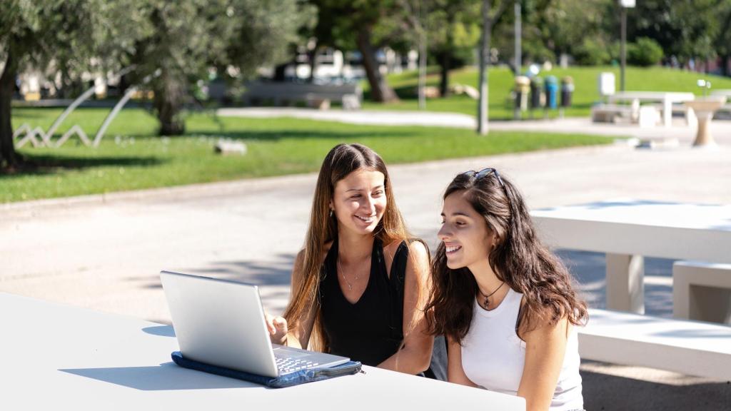 Estudiantes de la UPV
