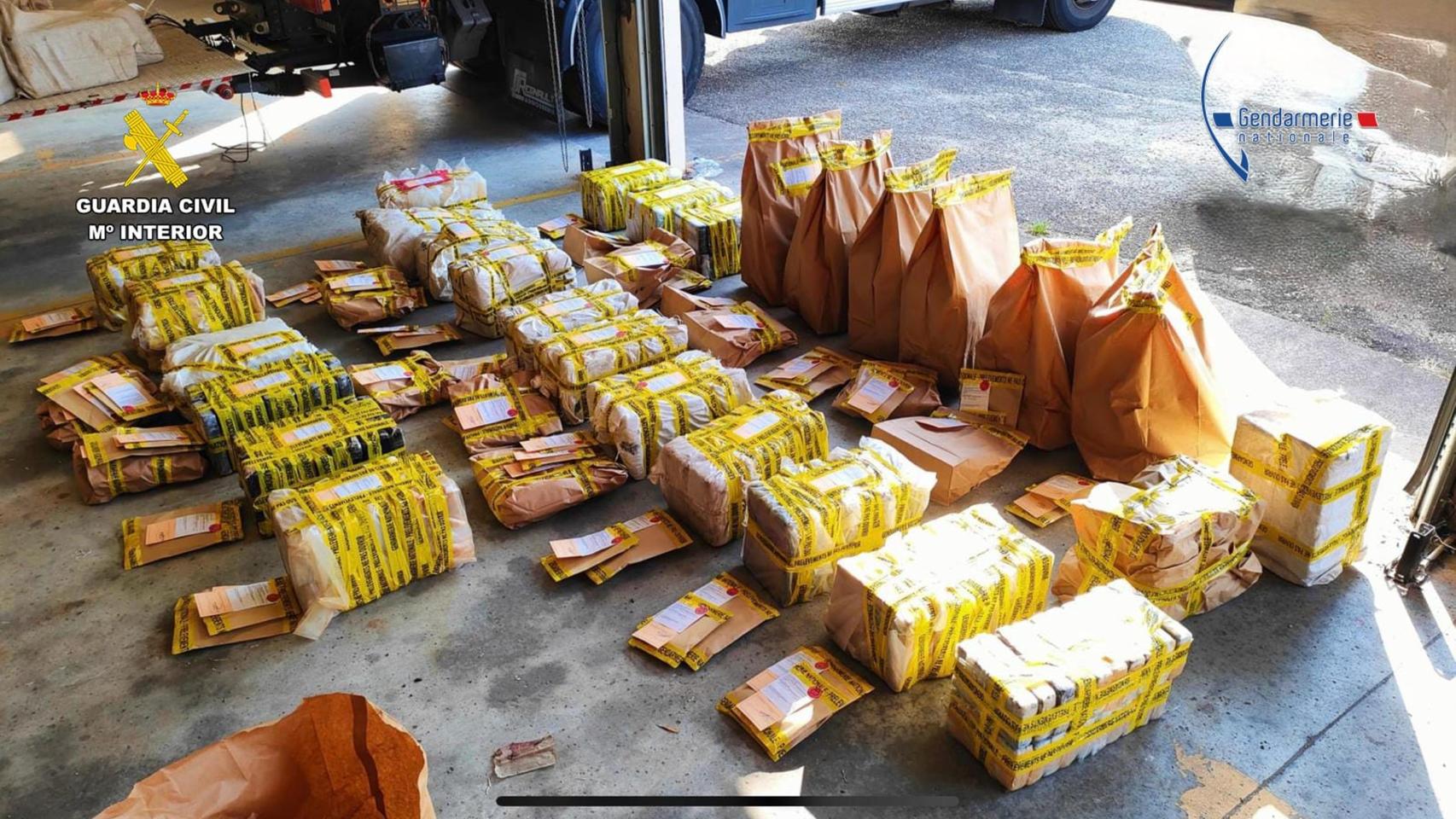 Incautados 1.345 kilos de cocaína en una operación antidroga conjunta entre España y Francia