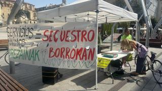 Los jardineros de Vitoria redoblan el pulso tras más de cinco meses en huelga: "No nos vamos a echar atrás"