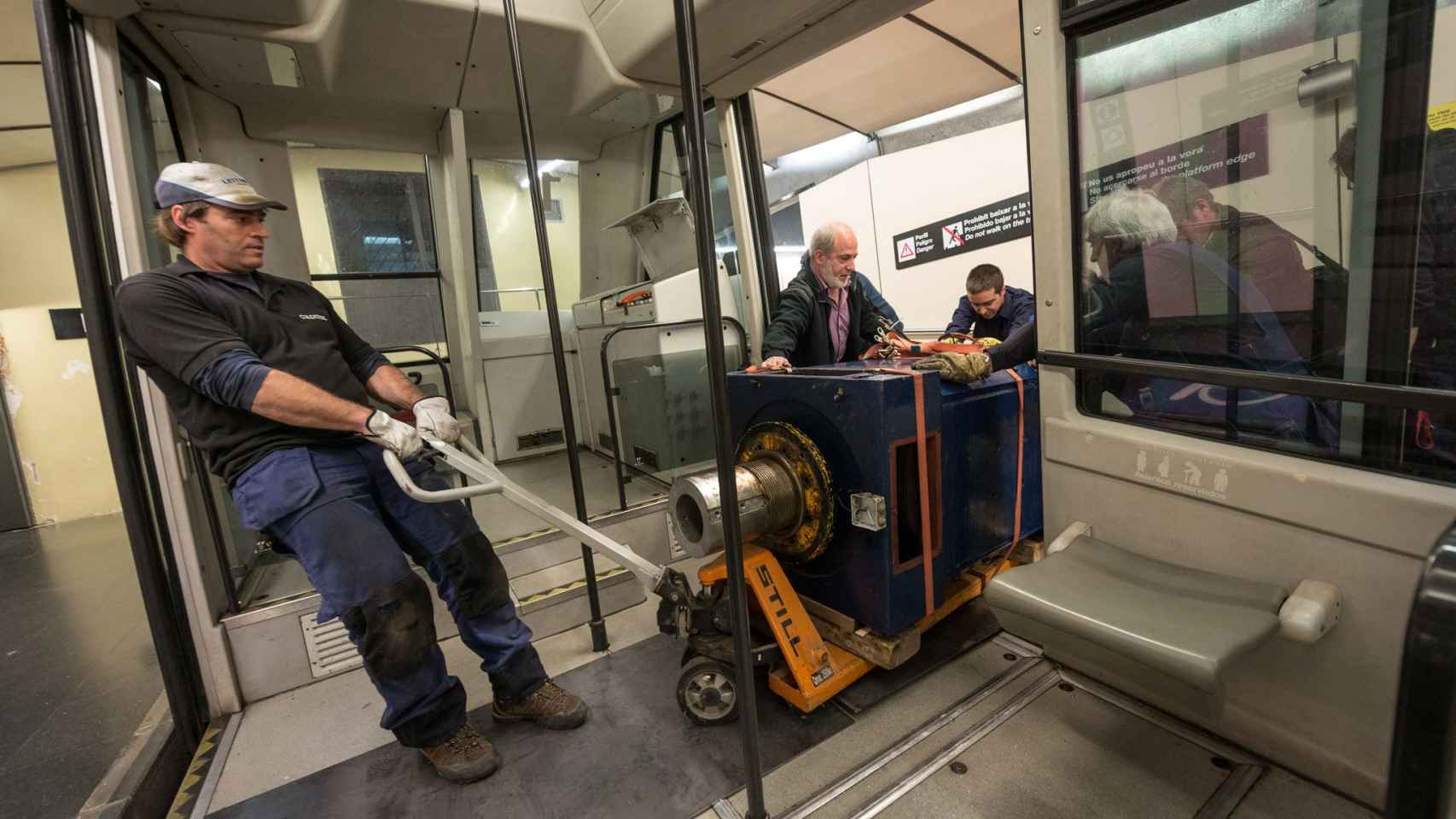 Trabajos de mantenimiento en el funicular de Montjüic / TMB