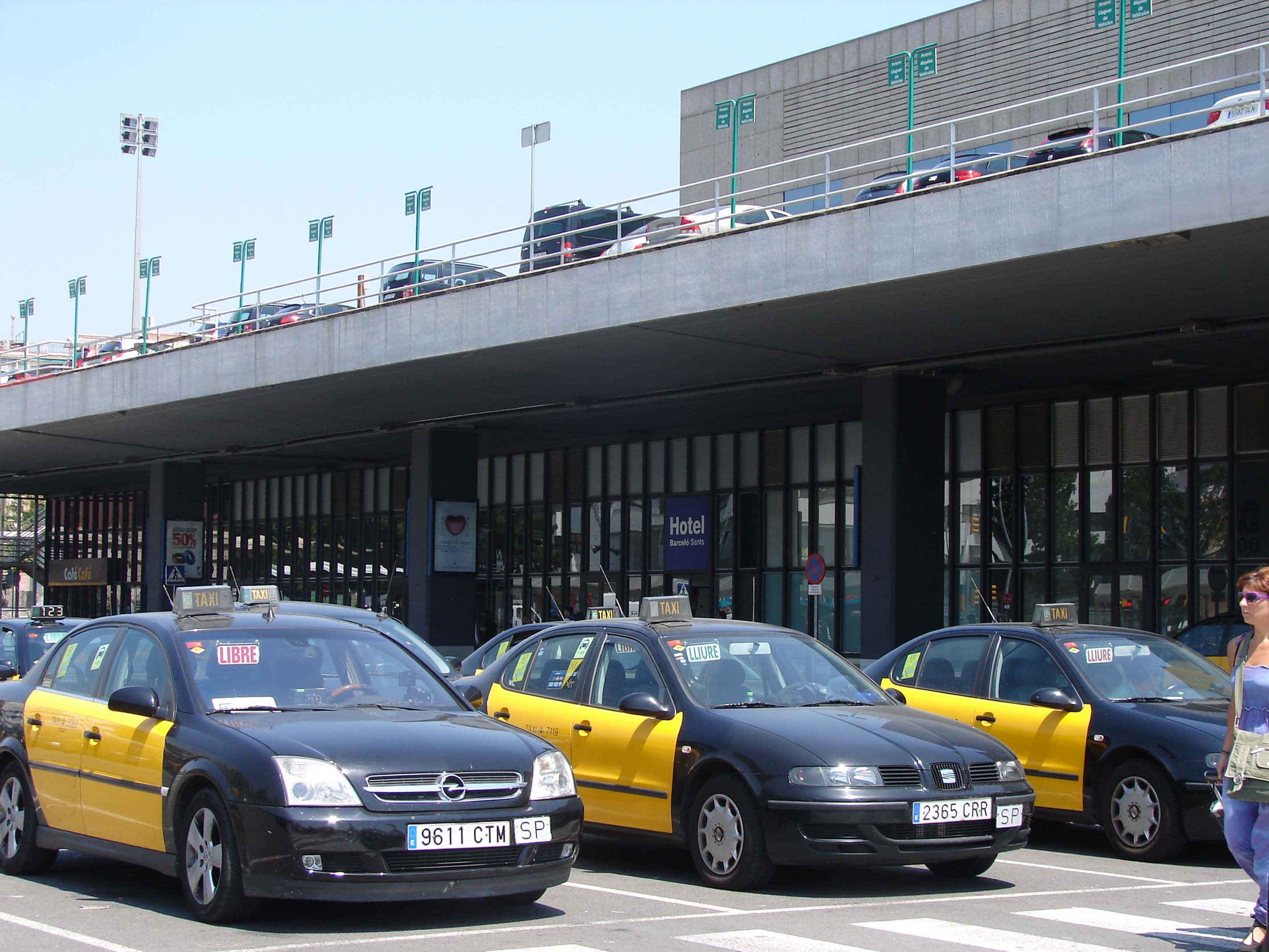 Taxis en la estación de Sants / STAC