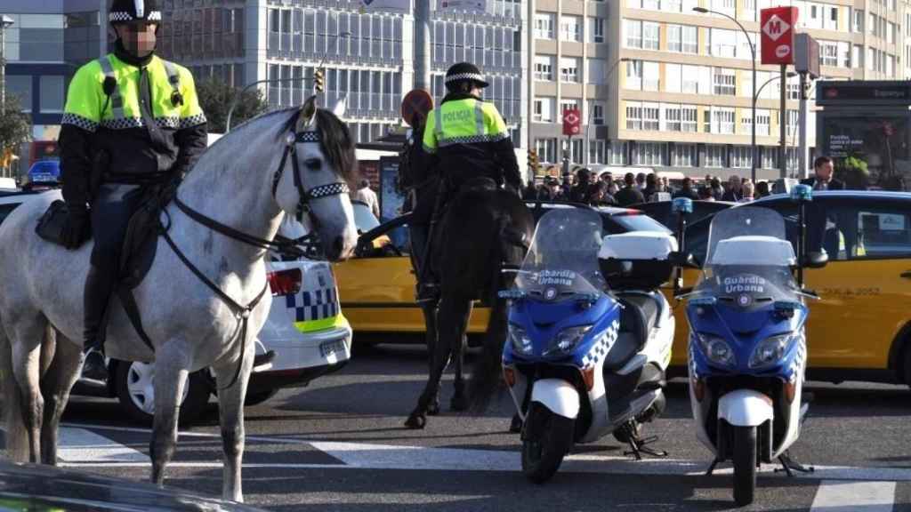 La Guàrdia Urbana patrulla la ciudad / ME