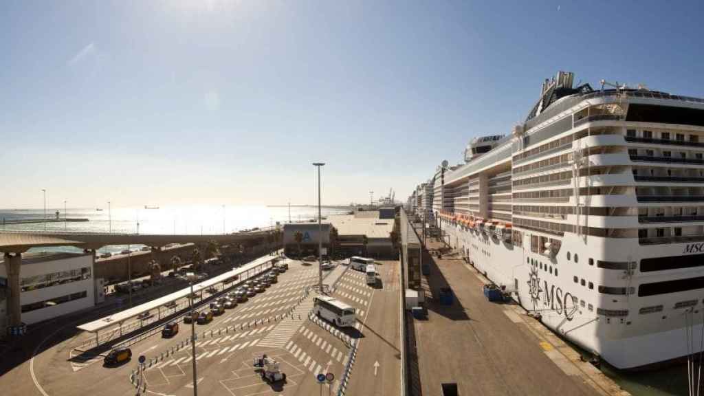 Terminal A de cruceros del puerto