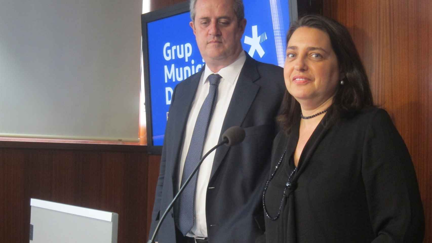 Joaquim Forn y Sònia Recasens en una rueda de prensa / Europa Press