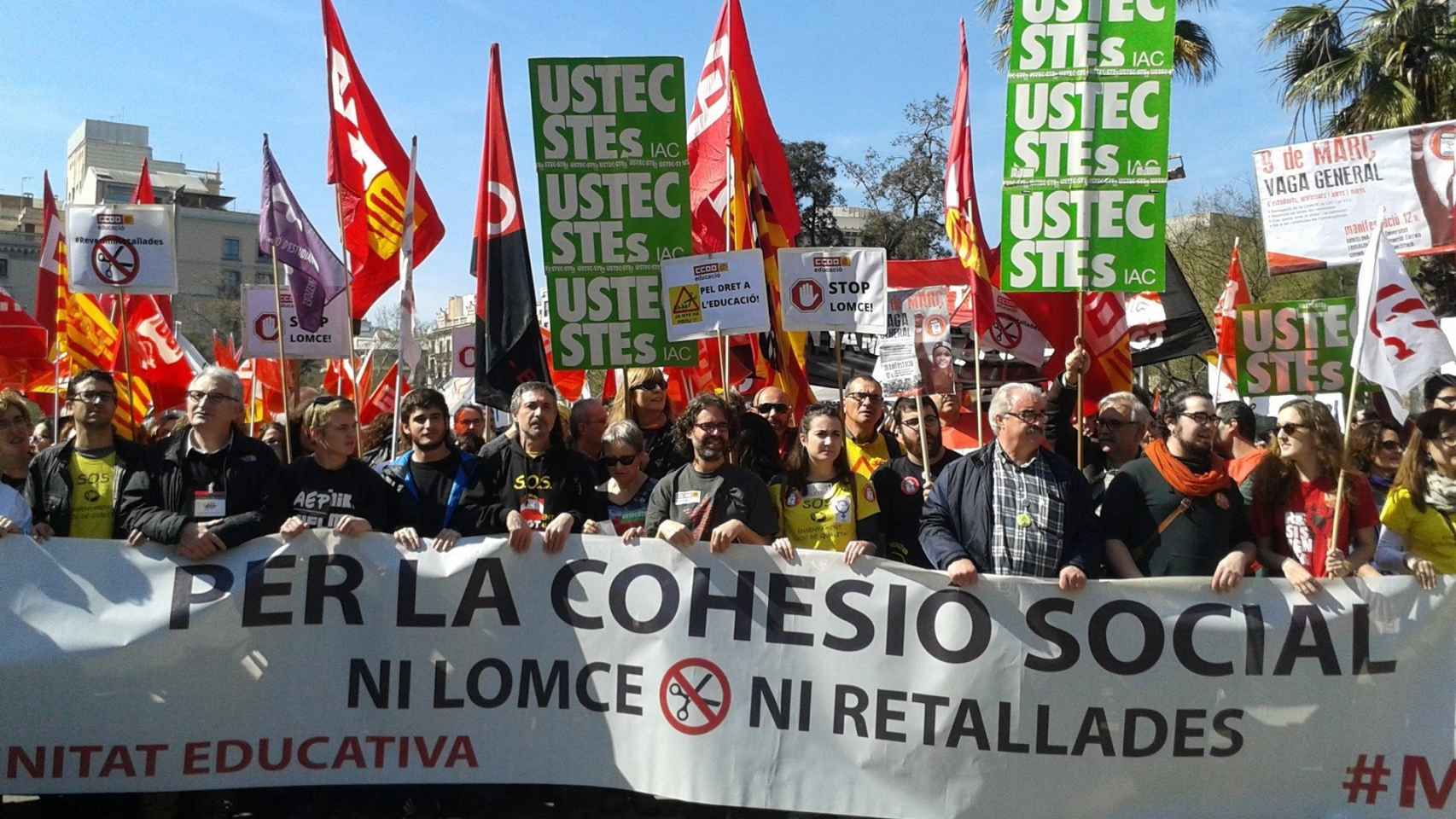 Cabecera de la manifestación de este jueves en plaça Universitat / EP