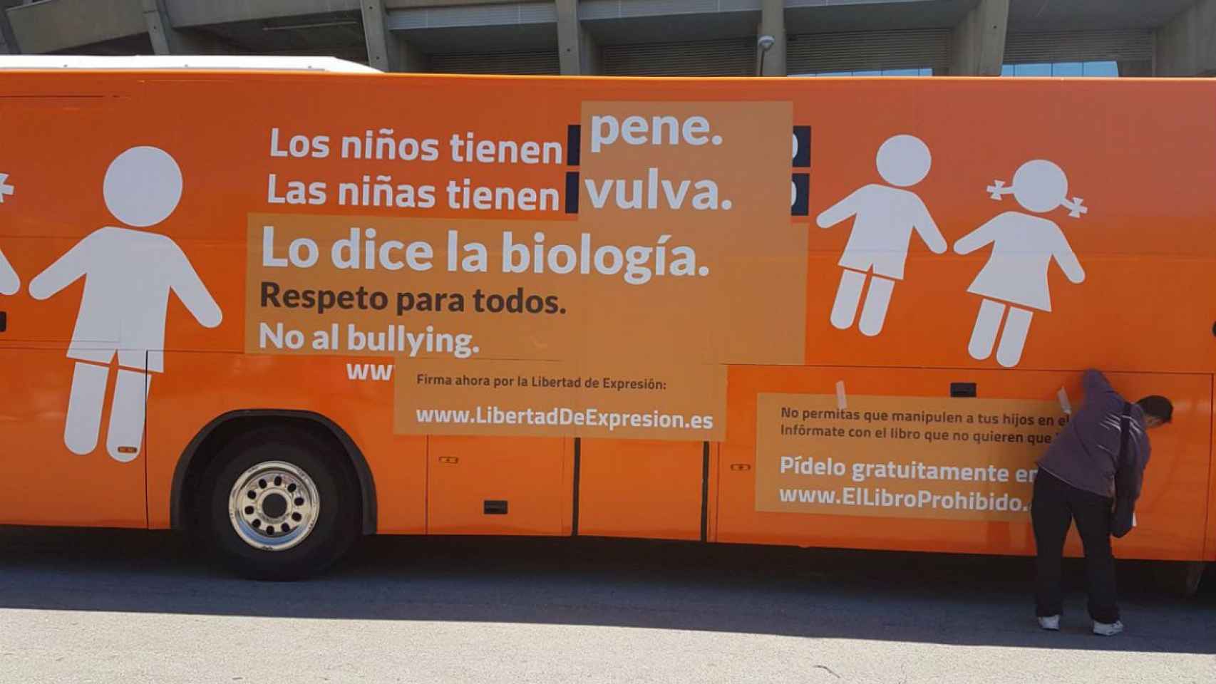 El nuevo mensaje del polémico bus de Hazte Oír / Twitter